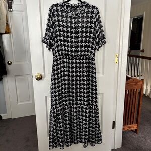 Kensie Black and White Houndstooth Dress